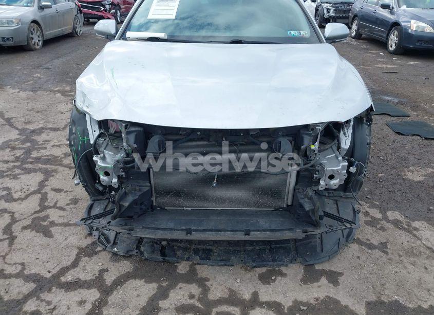 Photo 6 of 2018 Toyota Camry SE (VIN 4T1B11HK3JU547576)