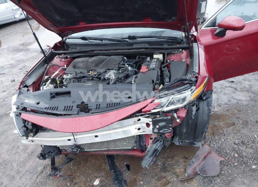 Photo 10 of 2018 Toyota Camry SE (VIN 4T1B11HK3JU566192)