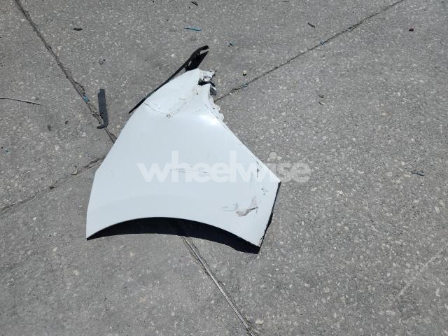 Photo 11 of 2018 TOYOTA CAMRY L (VIN 4T1B11HK3JU569416)