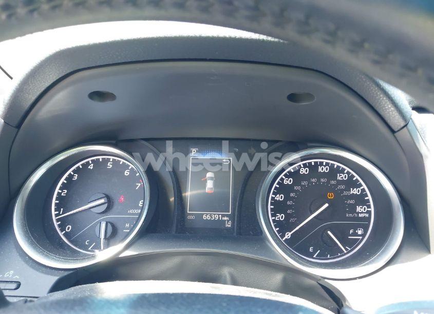 Photo 7 of 2018 Toyota Camry SE (VIN 4T1B11HK3JU569724)