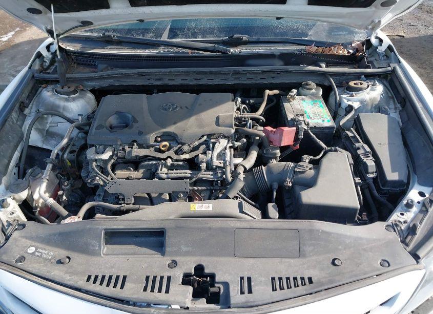 Photo 10 of 2018 Toyota Camry SE (VIN 4T1B11HK3JU570307)