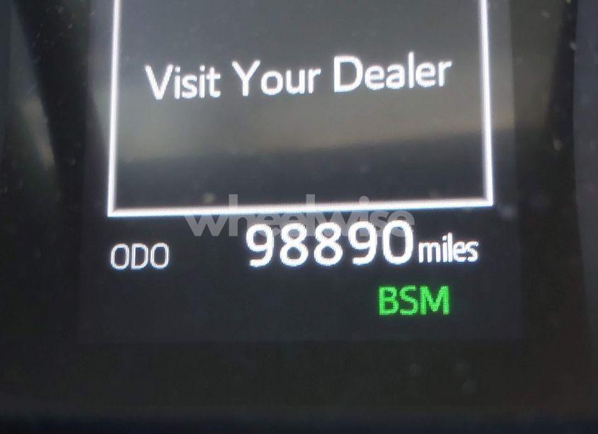 Photo 15 of 2018 Toyota Camry LE (VIN 4T1B11HK3JU571201)