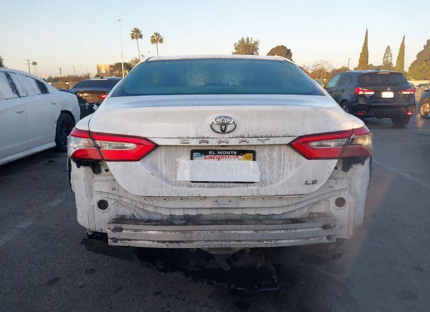 Photo 16 of 2018 Toyota Camry LE (VIN 4T1B11HK3JU615357)