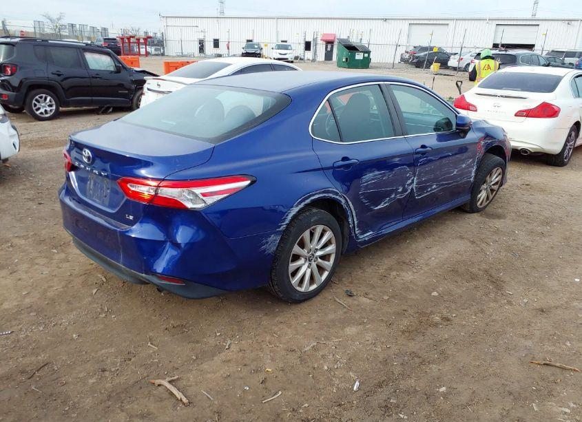 Photo 4 of 2018 Toyota Camry LE (VIN 4T1B11HK3JU615830)