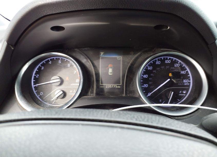 Photo 7 of 2018 Toyota Camry LE (VIN 4T1B11HK3JU615830)