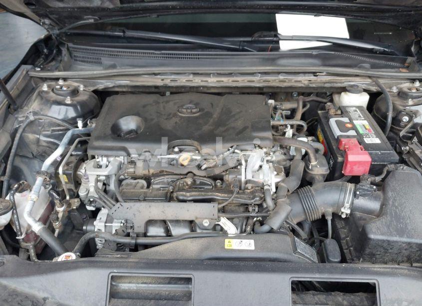 Photo 10 of 2018 Toyota Camry L (VIN 4T1B11HK3JU662730)