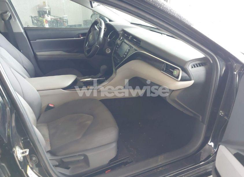 Photo 5 of 2018 Toyota Camry L (VIN 4T1B11HK3JU662730)