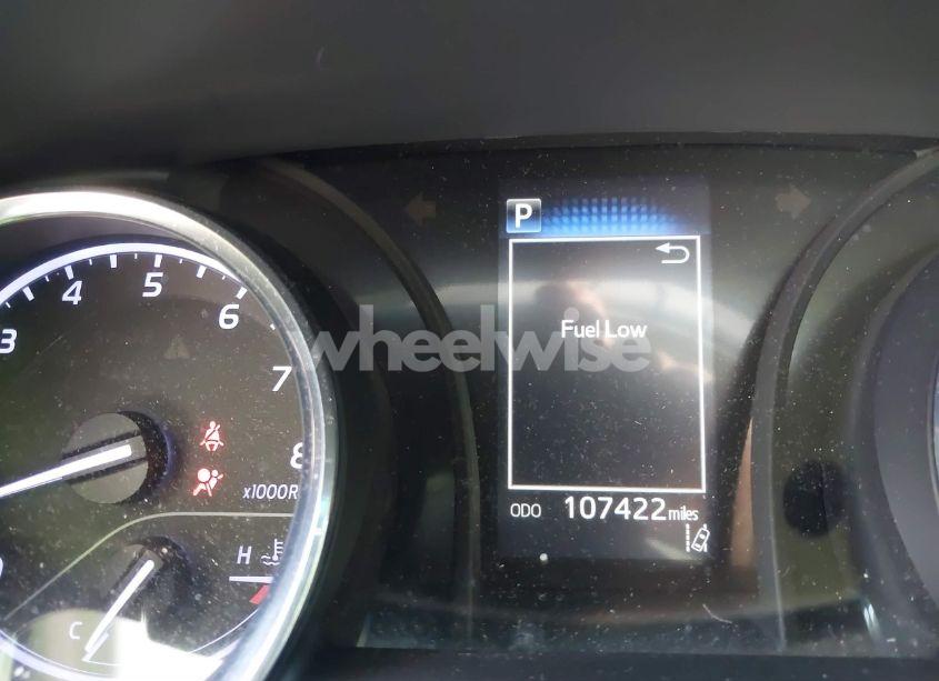 Photo 15 of 2018 Toyota Camry LE (VIN 4T1B11HK3JU669659)