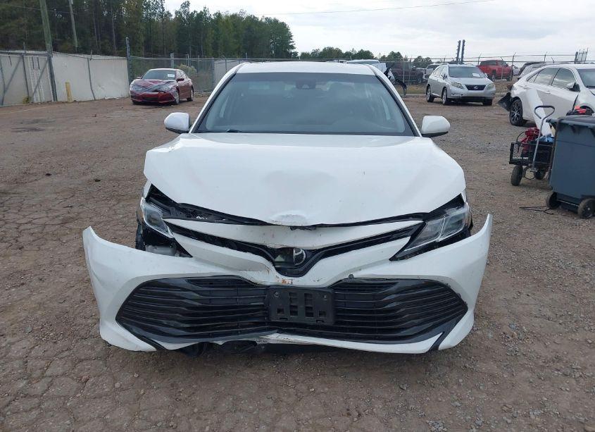 Photo 12 of 2019 Toyota Camry LE (VIN 4T1B11HK3KU160270)