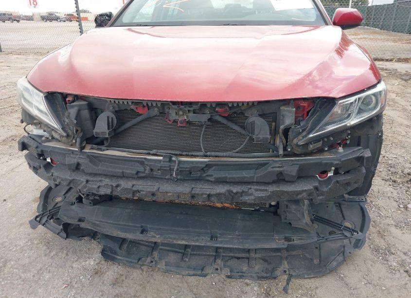 Photo 18 of 2019 Toyota Camry SE (VIN 4T1B11HK3KU181443)