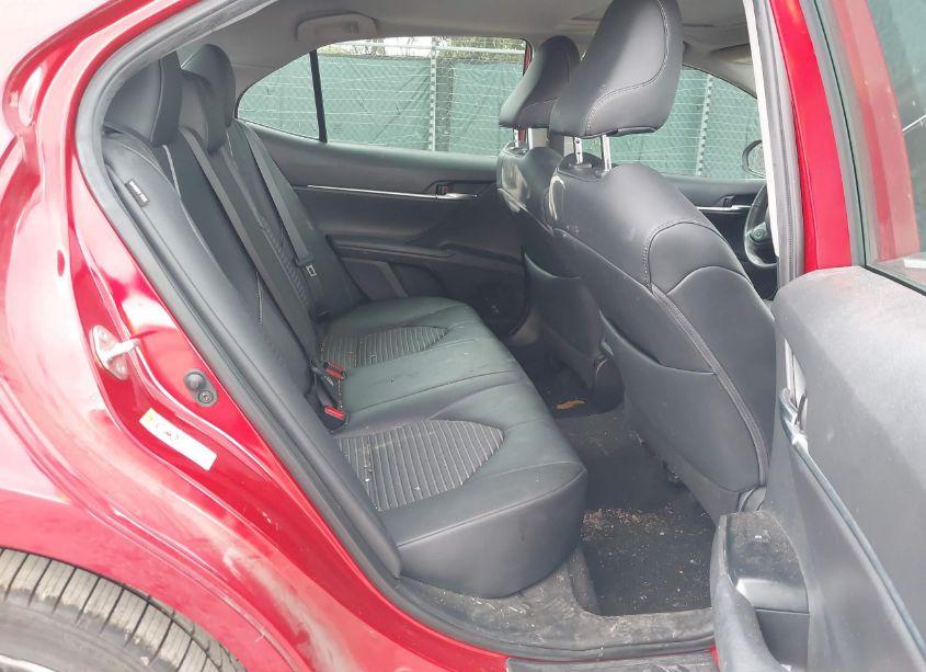 Photo 8 of 2019 Toyota Camry SE (VIN 4T1B11HK3KU181443)