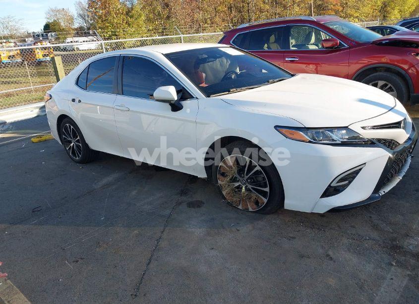 Photo 13 of 2019 Toyota Camry SE (VIN 4T1B11HK3KU189056)