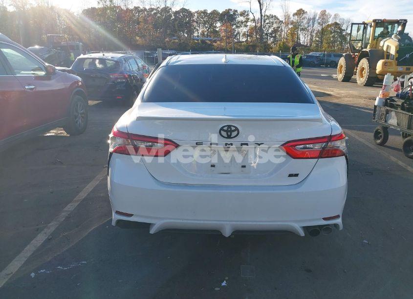 Photo 16 of 2019 Toyota Camry SE (VIN 4T1B11HK3KU189056)