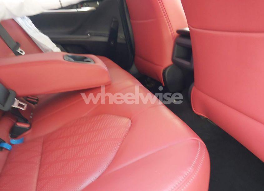 Photo 8 of 2019 Toyota Camry SE (VIN 4T1B11HK3KU189056)