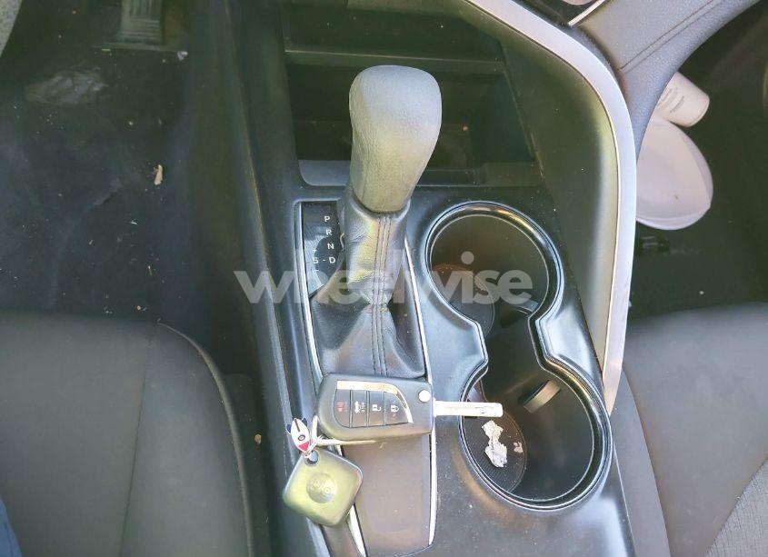 Photo 11 of 2019 Toyota Camry LE (VIN 4T1B11HK3KU192166)