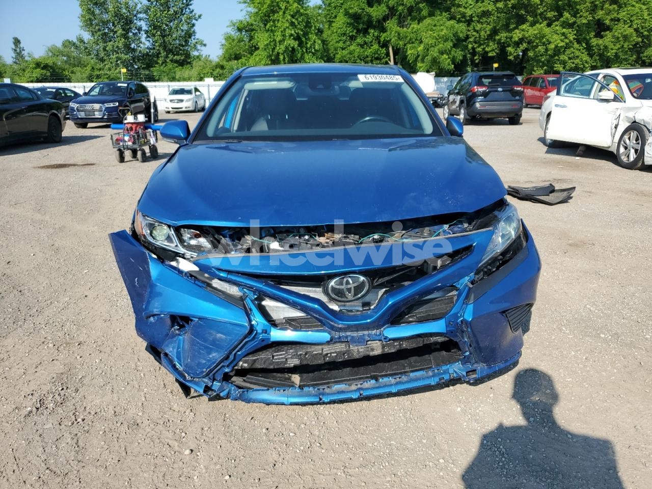 Photo 5 of 2019 TOYOTA CAMRY L (VIN 4T1B11HK3KU197111)