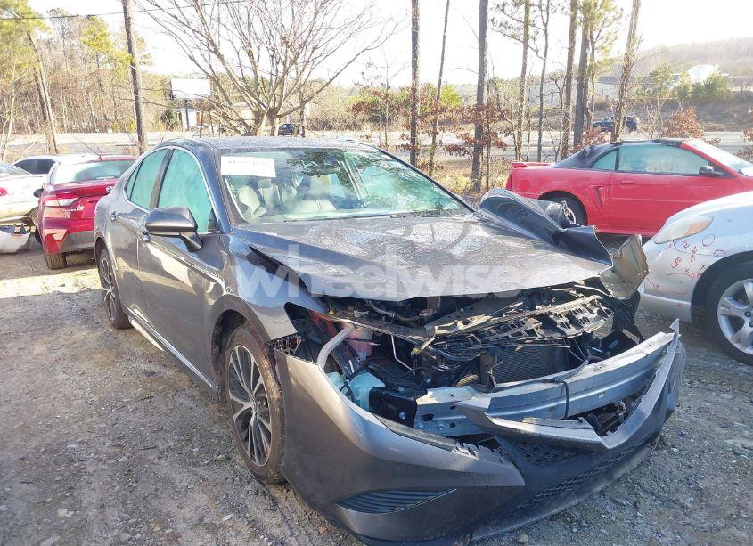 Photo 13 of 2019 Toyota Camry SE (VIN 4T1B11HK3KU231662)