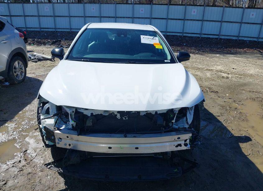 Photo 13 of 2019 Toyota Camry SE (VIN 4T1B11HK3KU233279)