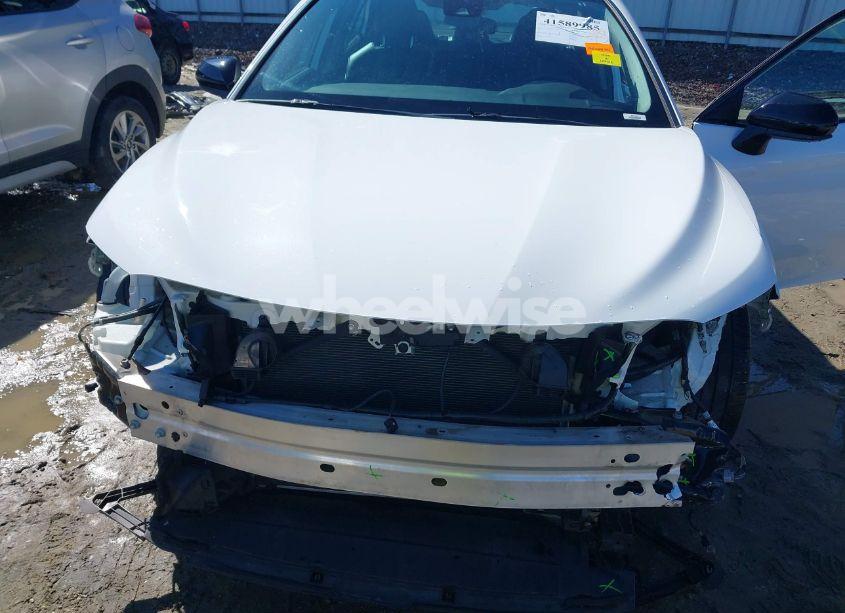 Photo 6 of 2019 Toyota Camry SE (VIN 4T1B11HK3KU233279)