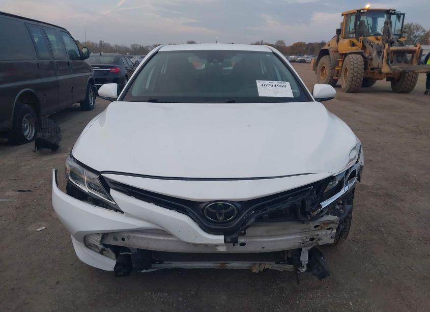Photo 11 of 2019 Toyota Camry LE (VIN 4T1B11HK3KU233301)