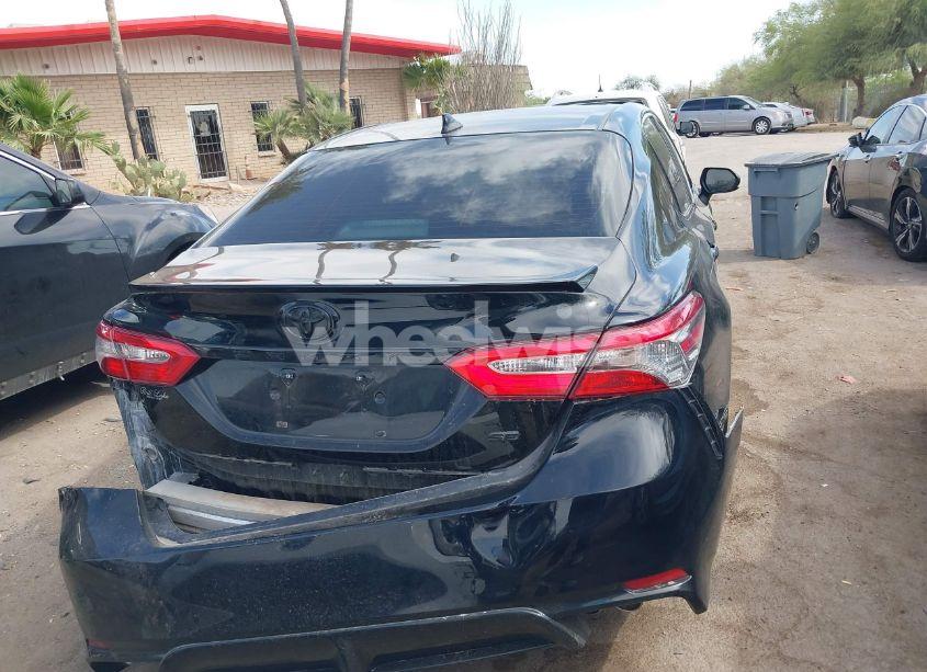 Photo 16 of 2019 Toyota Camry SE (VIN 4T1B11HK3KU234173)