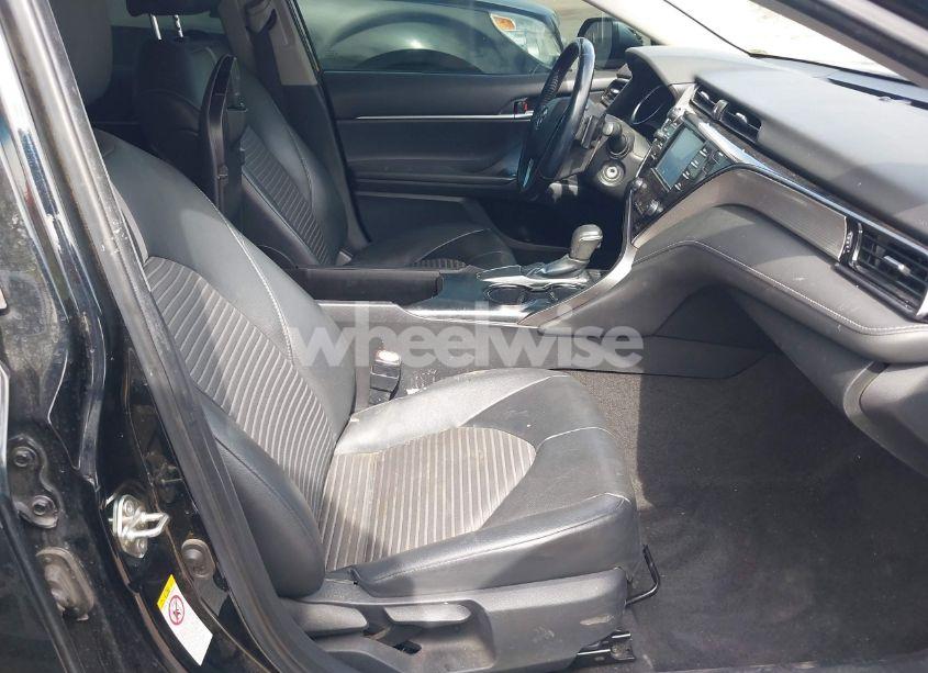 Photo 5 of 2019 Toyota Camry SE (VIN 4T1B11HK3KU234173)