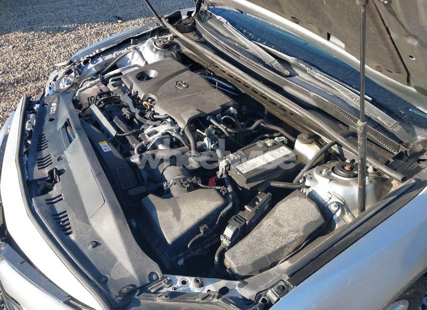 Photo 10 of 2019 Toyota Camry LE (VIN 4T1B11HK3KU241995)