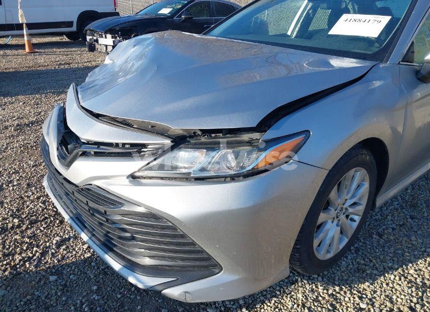 Photo 18 of 2019 Toyota Camry LE (VIN 4T1B11HK3KU241995)
