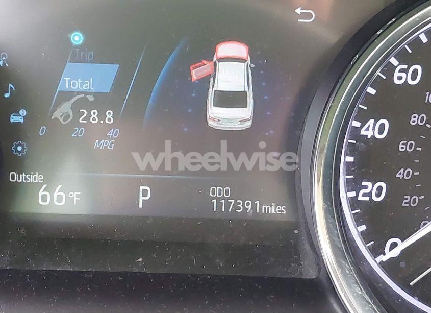 Photo 15 of 2019 Toyota Camry XLE (VIN 4T1B11HK3KU243570)