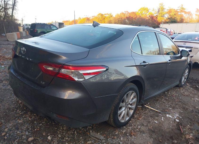 Photo 4 of 2019 Toyota Camry LE (VIN 4T1B11HK3KU252995)