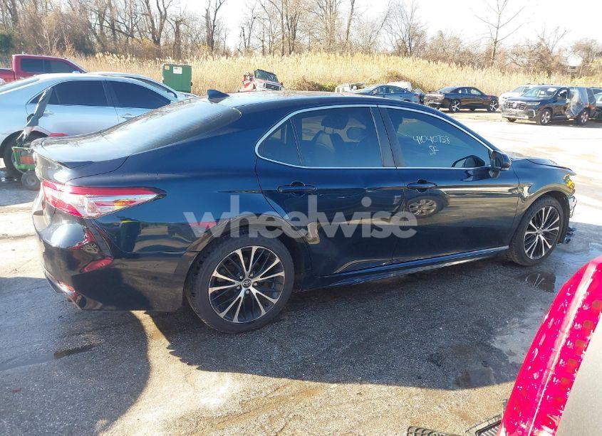 Photo 13 of 2019 Toyota Camry SE (VIN 4T1B11HK3KU263804)