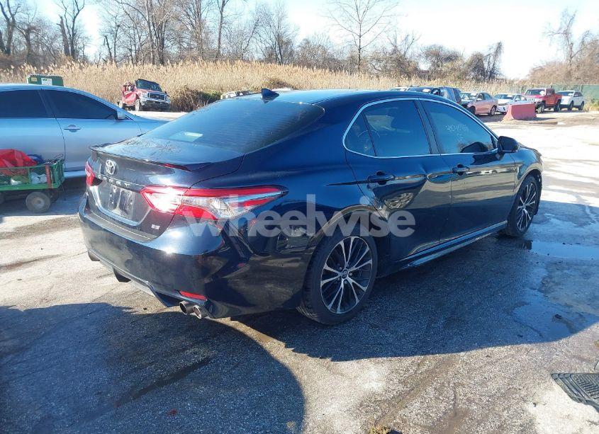 Photo 4 of 2019 Toyota Camry SE (VIN 4T1B11HK3KU263804)