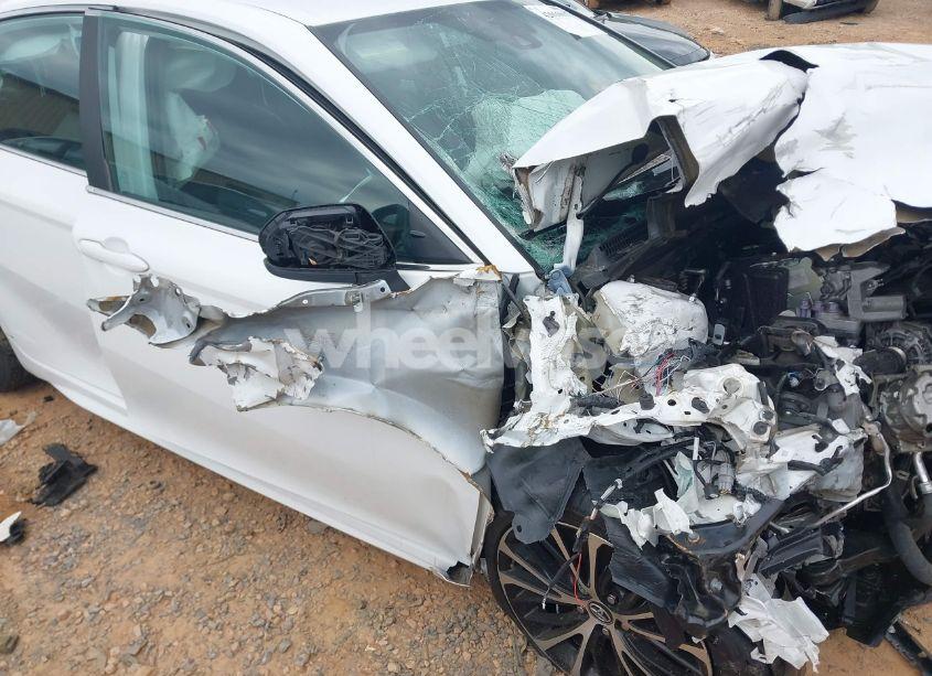 Photo 18 of 2019 Toyota Camry SE (VIN 4T1B11HK3KU281333)