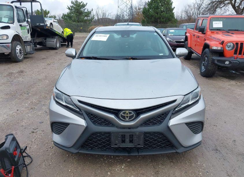 Photo 12 of 2019 Toyota Camry SE (VIN 4T1B11HK3KU690562)