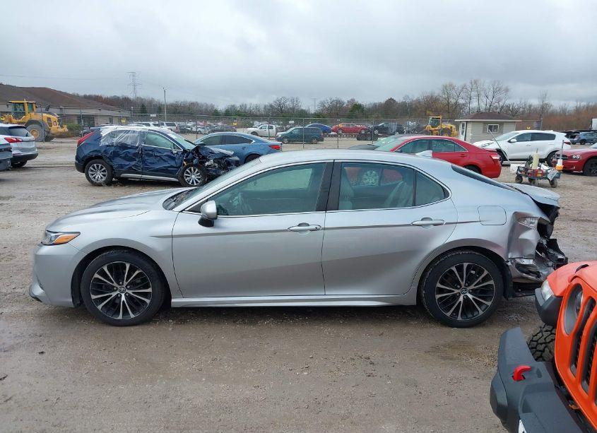 Photo 14 of 2019 Toyota Camry SE (VIN 4T1B11HK3KU690562)