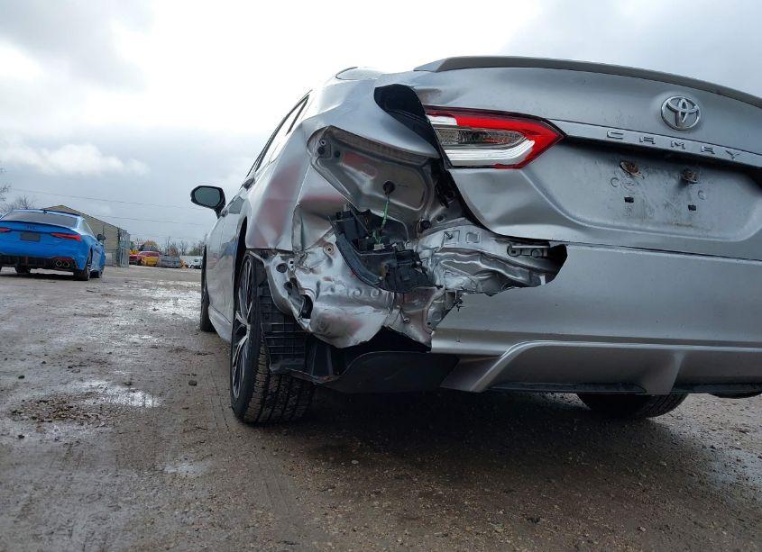 Photo 18 of 2019 Toyota Camry SE (VIN 4T1B11HK3KU690562)
