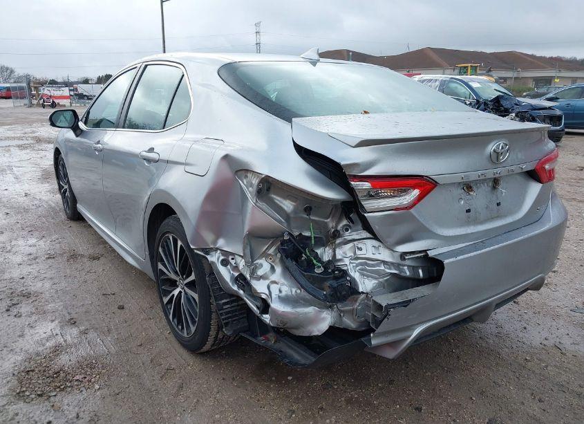 Photo 6 of 2019 Toyota Camry SE (VIN 4T1B11HK3KU690562)