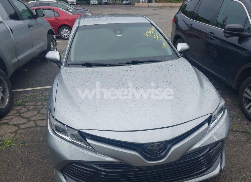 Photo 12 of 2019 Toyota Camry LE (VIN 4T1B11HK3KU691923)