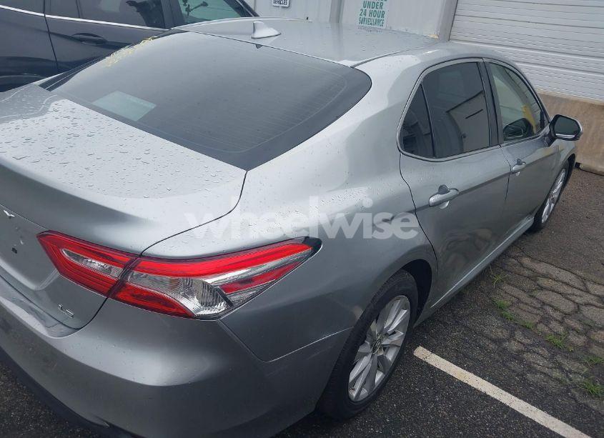 Photo 13 of 2019 Toyota Camry LE (VIN 4T1B11HK3KU691923)