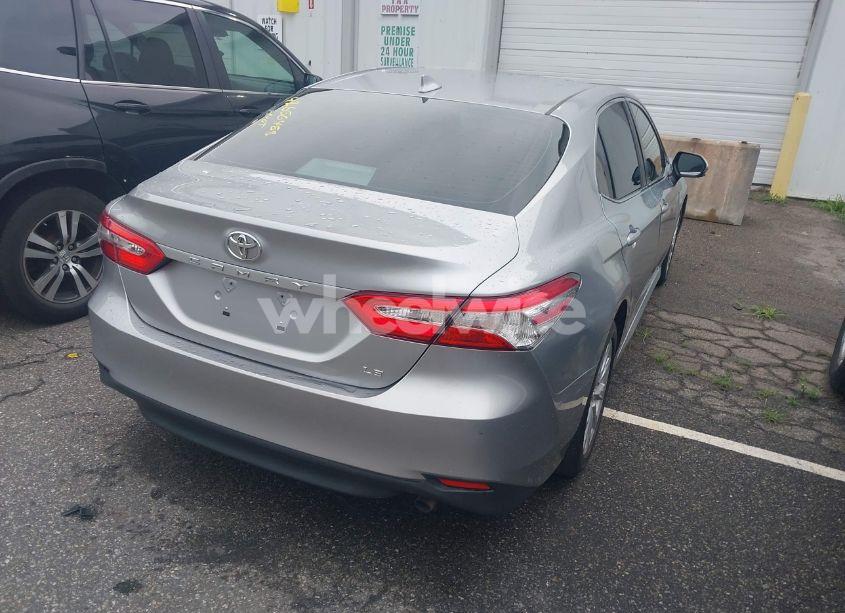 Photo 4 of 2019 Toyota Camry LE (VIN 4T1B11HK3KU691923)