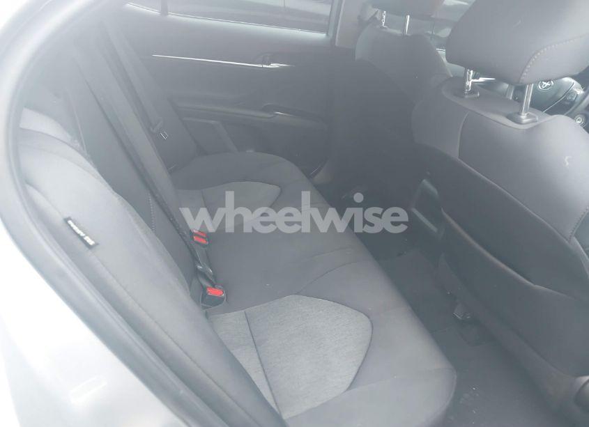 Photo 8 of 2019 Toyota Camry LE (VIN 4T1B11HK3KU691923)