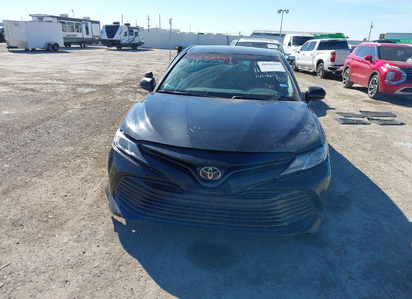Photo 12 of 2019 Toyota Camry LE (VIN 4T1B11HK3KU697611)