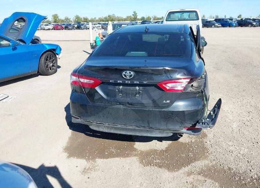 Photo 16 of 2019 Toyota Camry LE (VIN 4T1B11HK3KU697611)