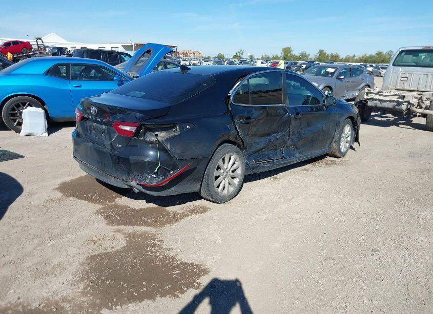 Photo 4 of 2019 Toyota Camry LE (VIN 4T1B11HK3KU697611)