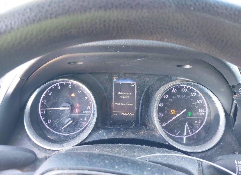 Photo 7 of 2019 Toyota Camry LE (VIN 4T1B11HK3KU697611)