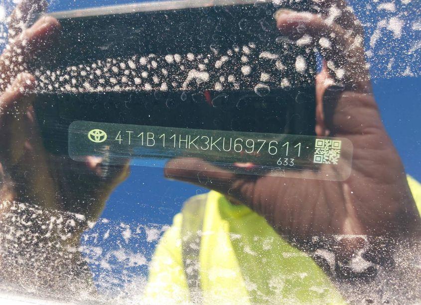 Photo 9 of 2019 Toyota Camry LE (VIN 4T1B11HK3KU697611)