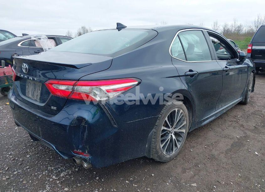 Photo 4 of 2019 Toyota Camry SE (VIN 4T1B11HK3KU702368)