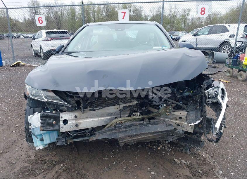 Photo 6 of 2019 Toyota Camry SE (VIN 4T1B11HK3KU702368)