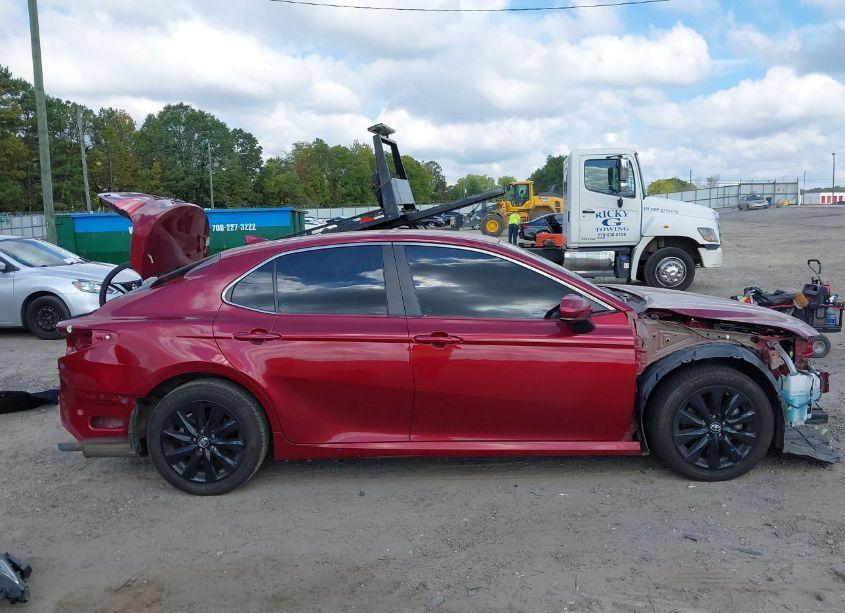 Photo 14 of 2019 Toyota Camry LE (VIN 4T1B11HK3KU716478)