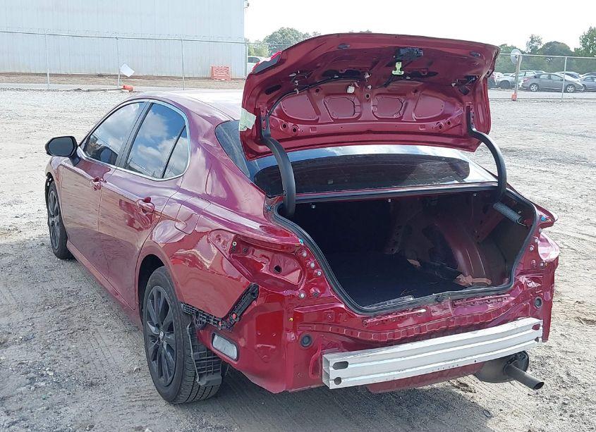 Photo 18 of 2019 Toyota Camry LE (VIN 4T1B11HK3KU716478)